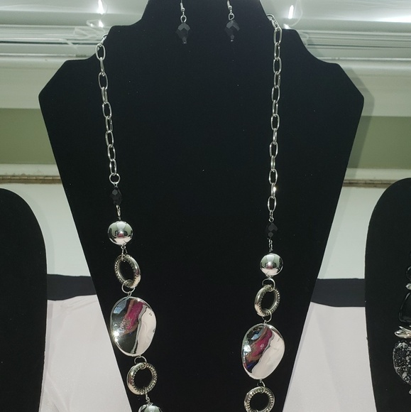 Jewelry - Picture 2 of 6